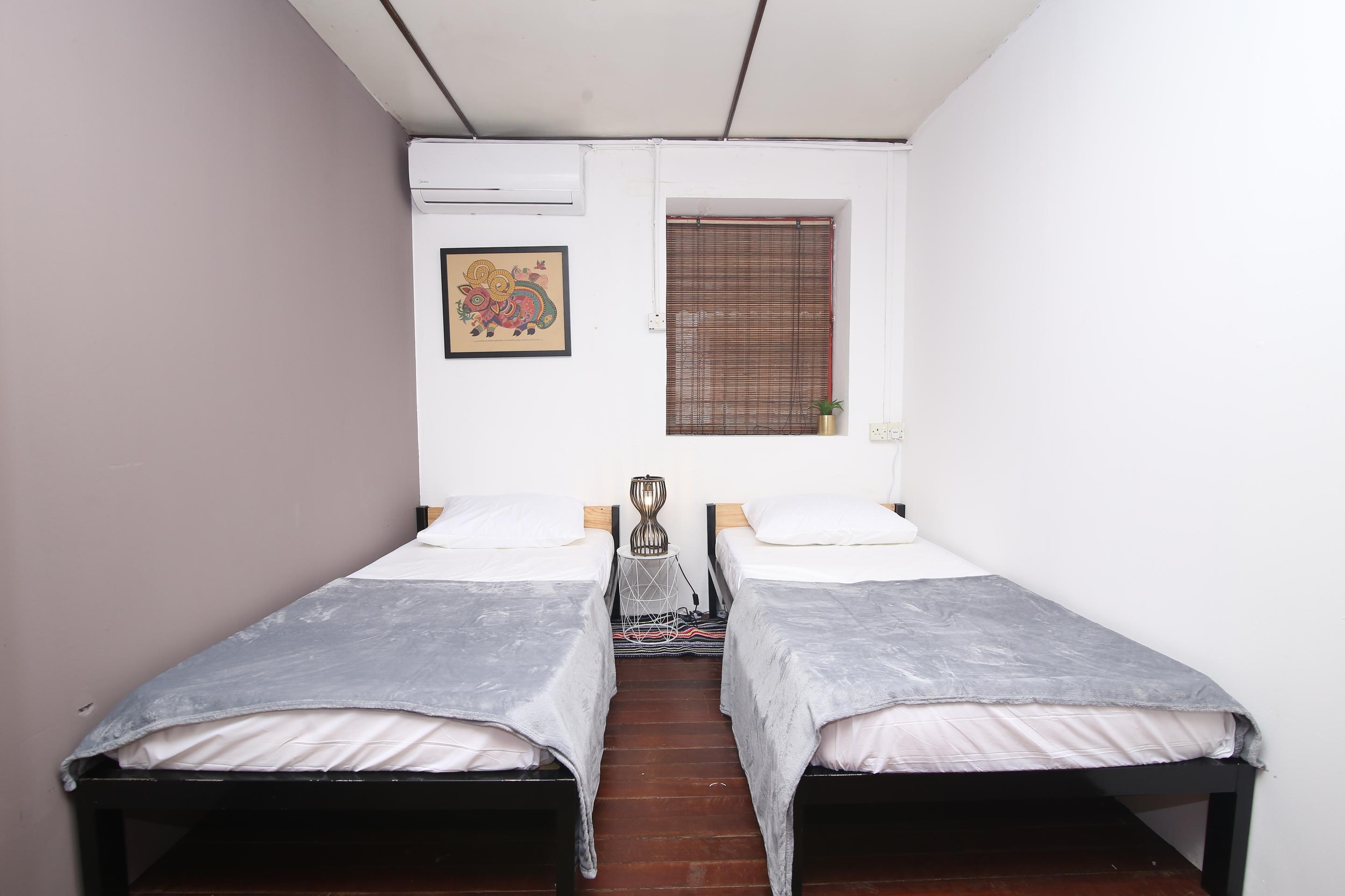Spot On 90141 Threehouse Bed & Breakfast Kuching Exterior photo